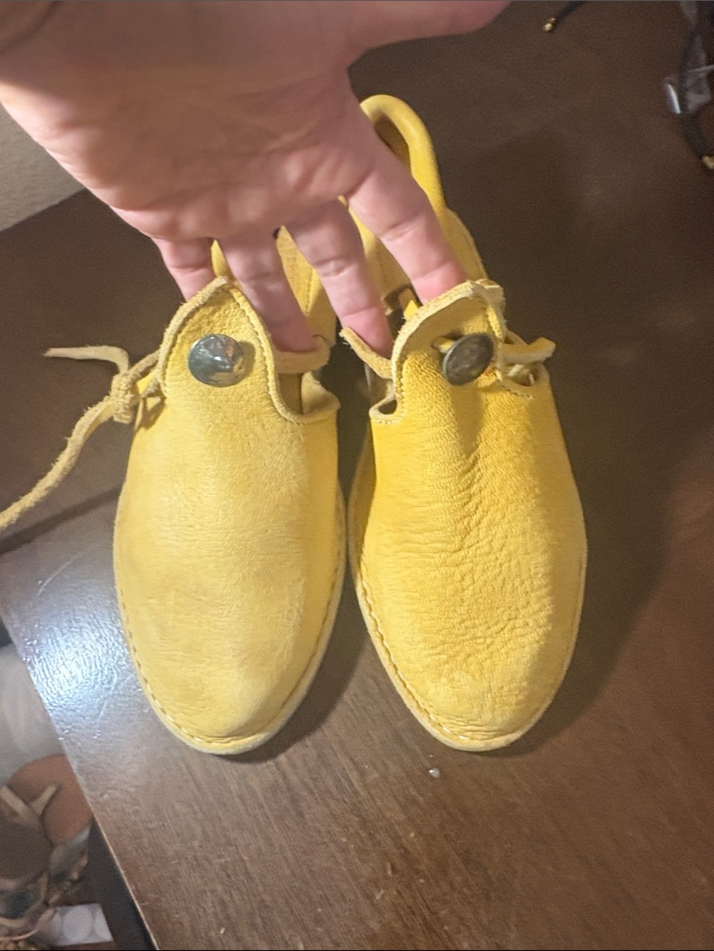 Wild Oats Yellow Suede Moccasin Slip-On Shoes for Women size 9